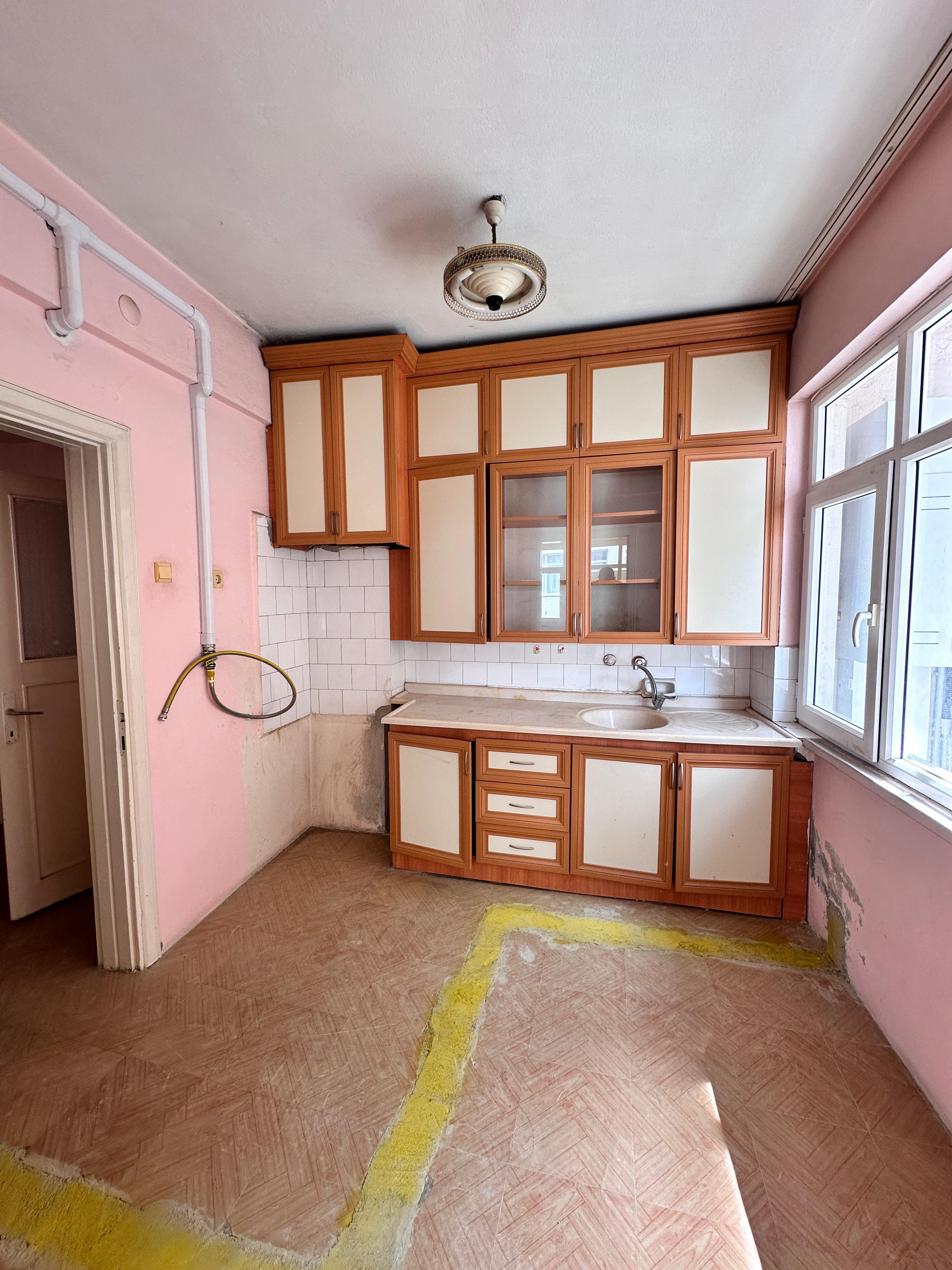 MABEL GAYRİMENKUL-İHSANİYE MAH ANA CADDE ÜZERİNDE DAİRE